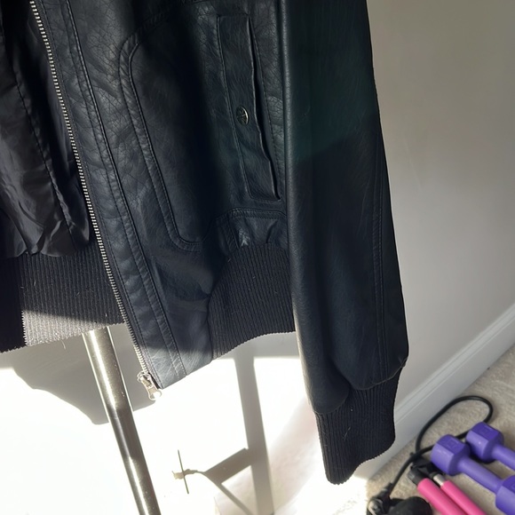 Faux leather jacket - Picture 3 of 4